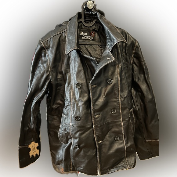 Black Genuine Leather Jacket - on the baggier side for a Sm - Picture 1 of 4